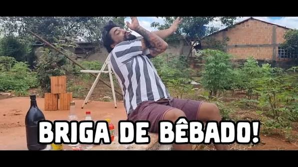 FILHO ENCHE O  PAI DE PORRADA POR CAUSA DE UMA GARRAFA DE PINGA EM PRIMAVERA DO LESTE